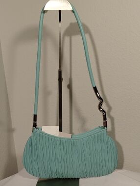 Nassau Seafoam Pleated Handbag